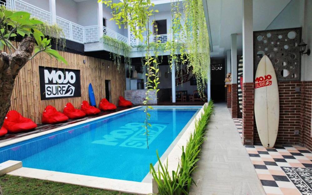 Mojosurf Camp Canggu Eksteriør billede
