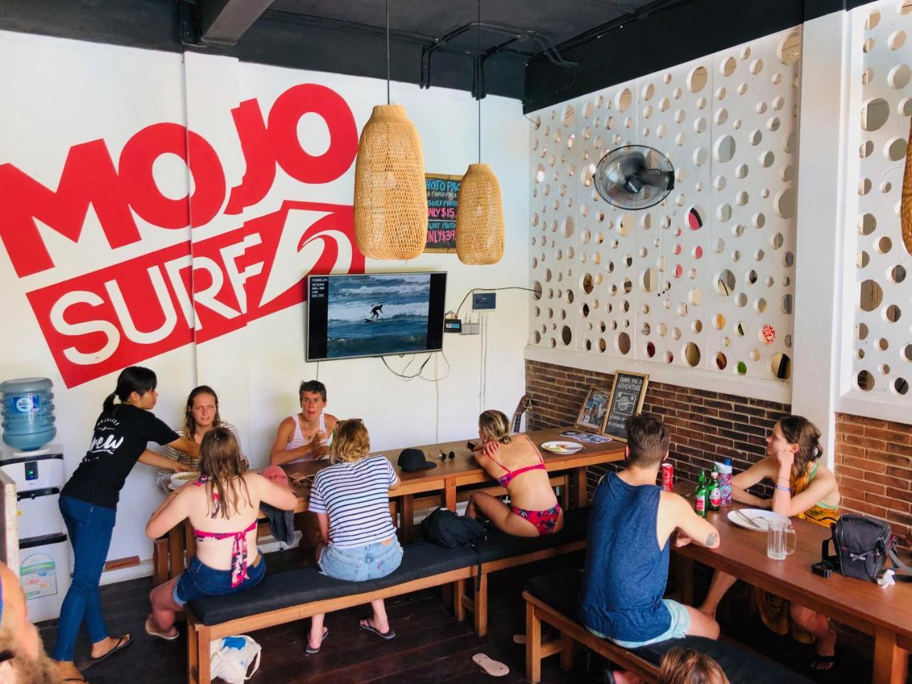 Mojosurf Camp Canggu Eksteriør billede